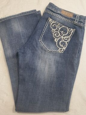 Women's Bootcut Jeans with Embroidered Back Pocket - Blue